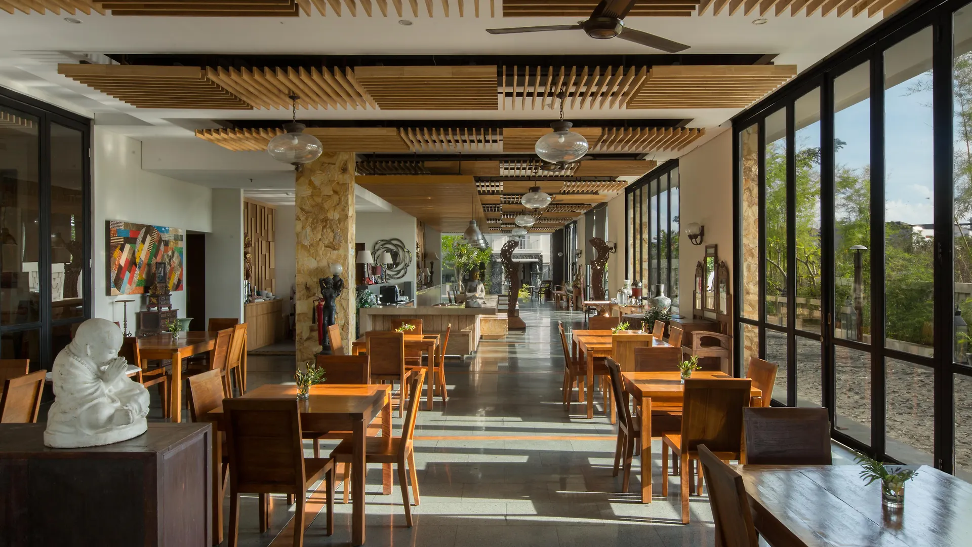 ****  Paragon Hotel Seminyak Indonesien